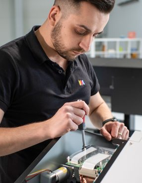 Întreținere și service